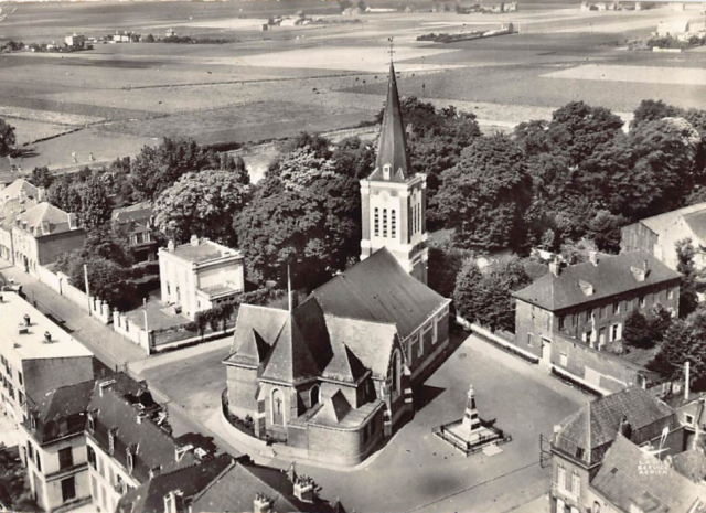 62 ascq - eglise place 01